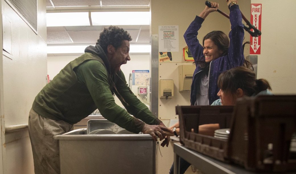 Смотрим 2-й сезон Fear the Walking Dead: первые 2 серии без спойлеров - Изображение 1 Смотрим 2-й сезон Fear the Walking Dead: первые 2 серии без спойлеров - Изображение 1