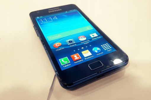 На флагман 2011 года Samsung Galaxy S II установили Android 11
