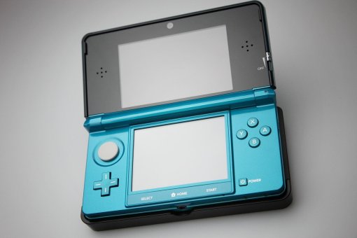 Nintendo сняла с производства портативную игровую консоль 3DS