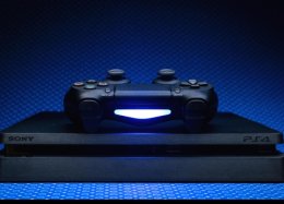 Dualshock 5? Sony запатентовала геймпад для PlayStation с сенсорным дисплеем